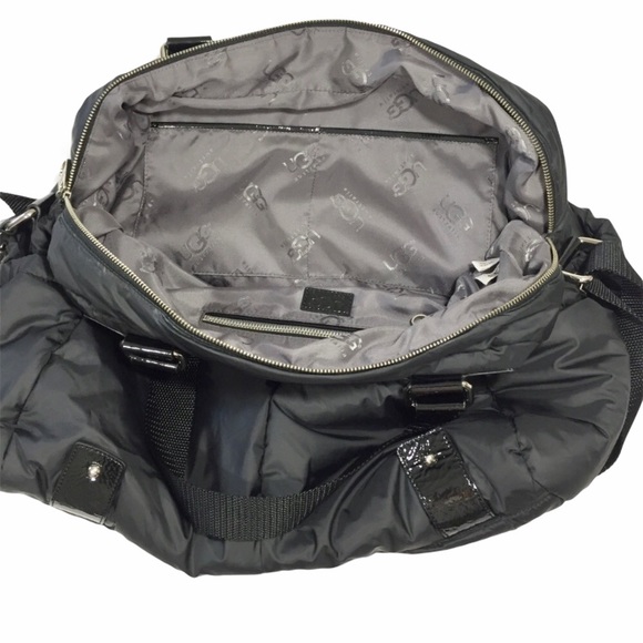 NEW UGG Australia Black quilted Sport Duffel Bag - Picture 5 of 7